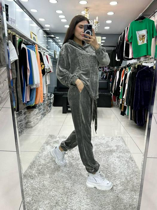 sport suits