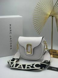 MARC JACOBS