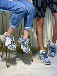 Sneakers Women's
