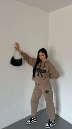 Женские костюмы
