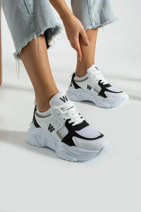 Sneakers Women's