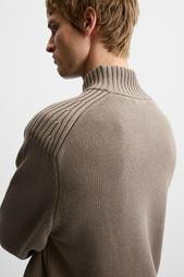 HIGH NECK QUARTER-ZIP SWEATER