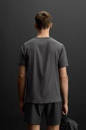 LIGHTWEIGHT TRAINING T-SHIRT