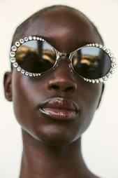 OVAL DIAMANTÉ SUNGLASSES