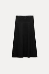 SOFT VOLUMINOUS MIDI SKIRT