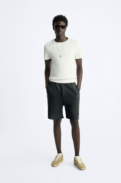 BASIC RIBBED T-SHIRT