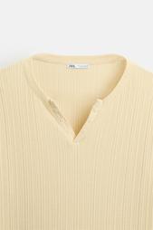 PLEATED T-SHIRT WITH BUTTONS