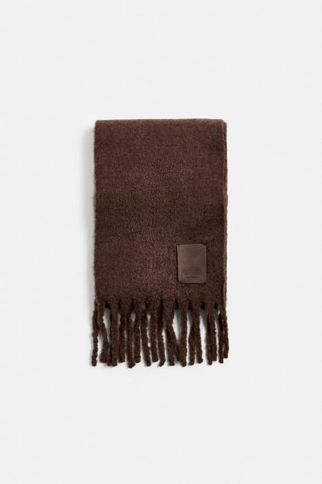 TEXTURED SCARF