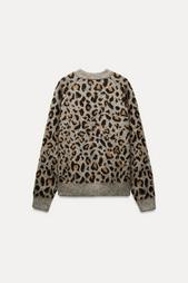 JACQUARD ANIMAL PRINT KNIT SWEATER