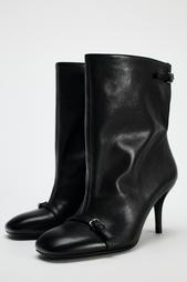 LEATHER ANKLE BOOTS WITH ROUNDED TOE