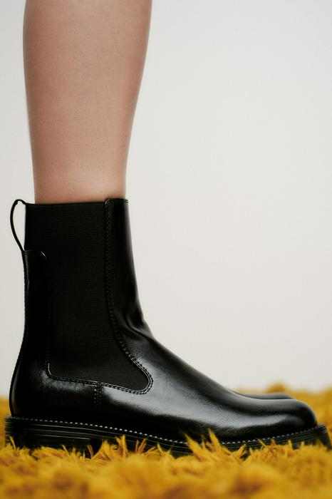 TRACK SOLE ANKLE BOOTS